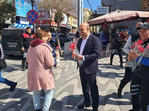 Kaymakamımız Sayın Mustafa CAN, 8 Mart Dünya Kadınlar Gününü Kutladı